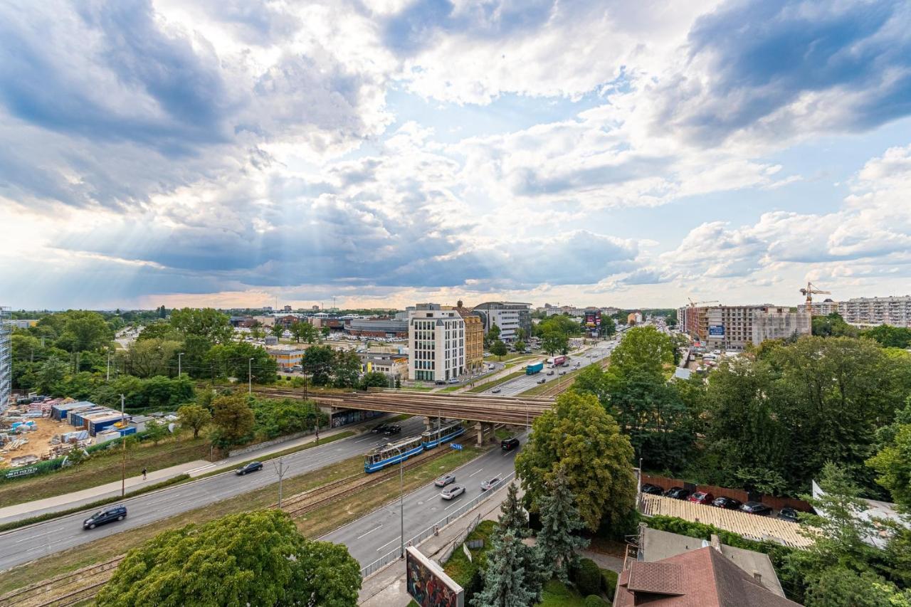 Apartament Piekny Widok, 15Min Od Rynku, Netflix, Garaz Free Wroclaw Dış mekan fotoğraf